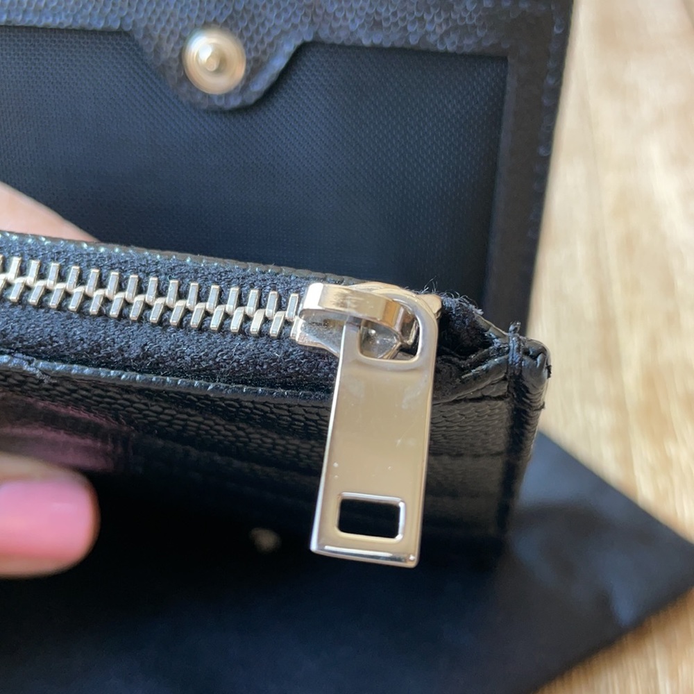 Saint Laurent Ladies Black Quilted Monogram Wallet - Picture 10 of 12